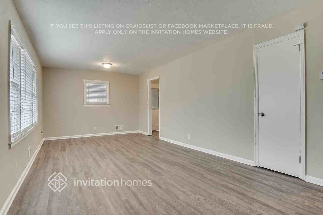 2500 Brentwood Rd - Photo 4 of 27