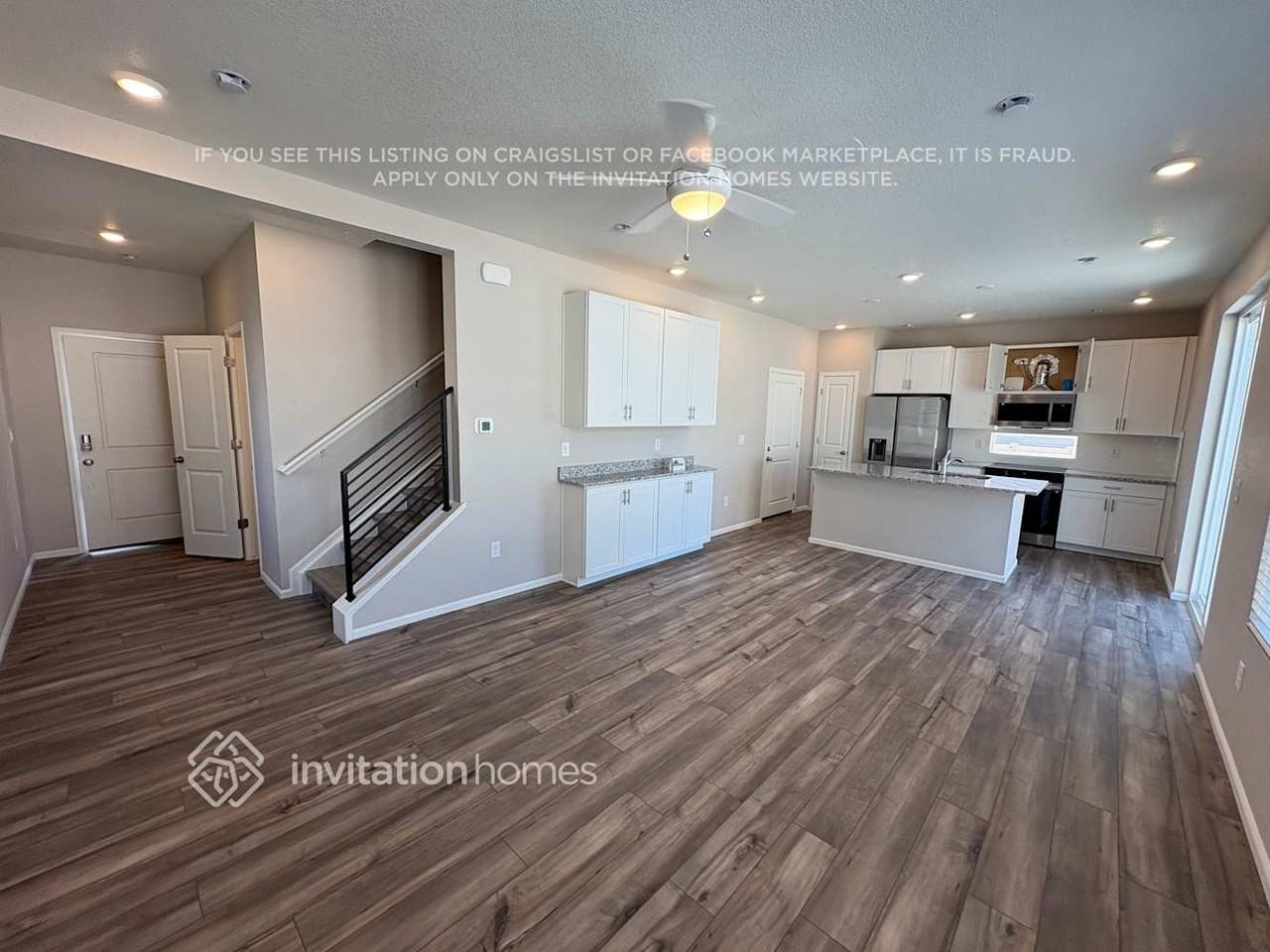 3374 Pearwood Dr - Photo 2 of 13