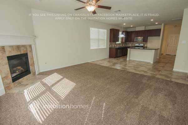 30631 Gardenia Trace Dr - Photo 4 of 9