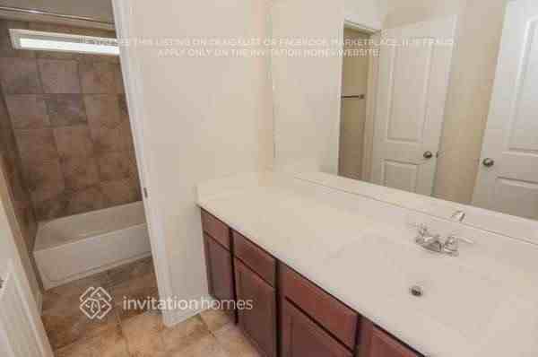 30631 Gardenia Trace Dr - Photo 7 of 9