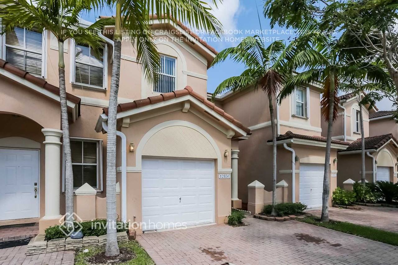 12456 Sw 124th Path - Photo 2 of 21