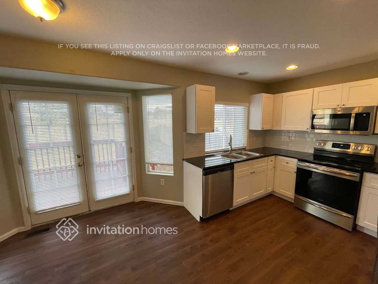 5403 Ben Park Cir - Photo 3 of 13
