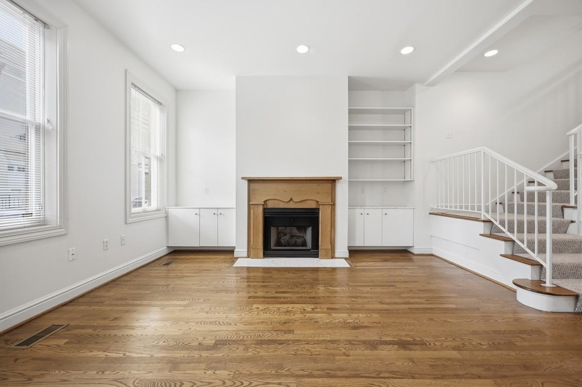 326 Hailman St #NA - Photo 3 of 38