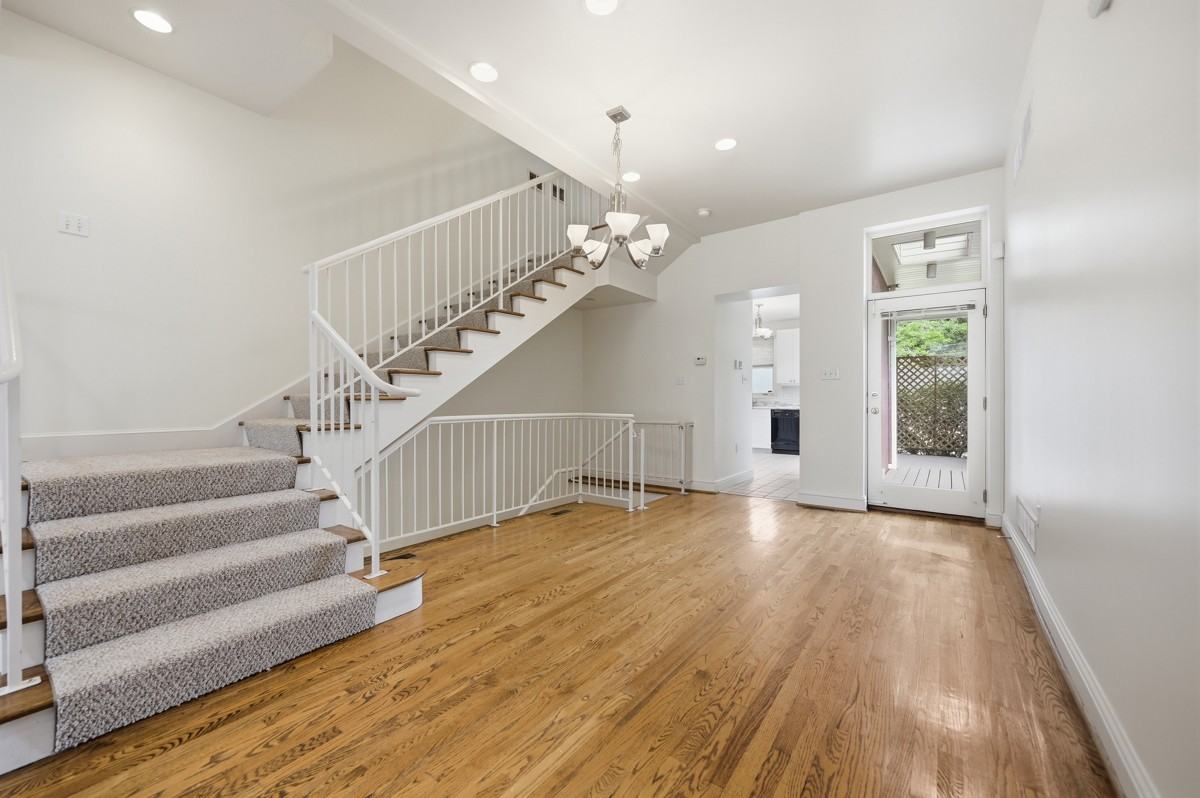 326 Hailman St #NA - Photo 5 of 38