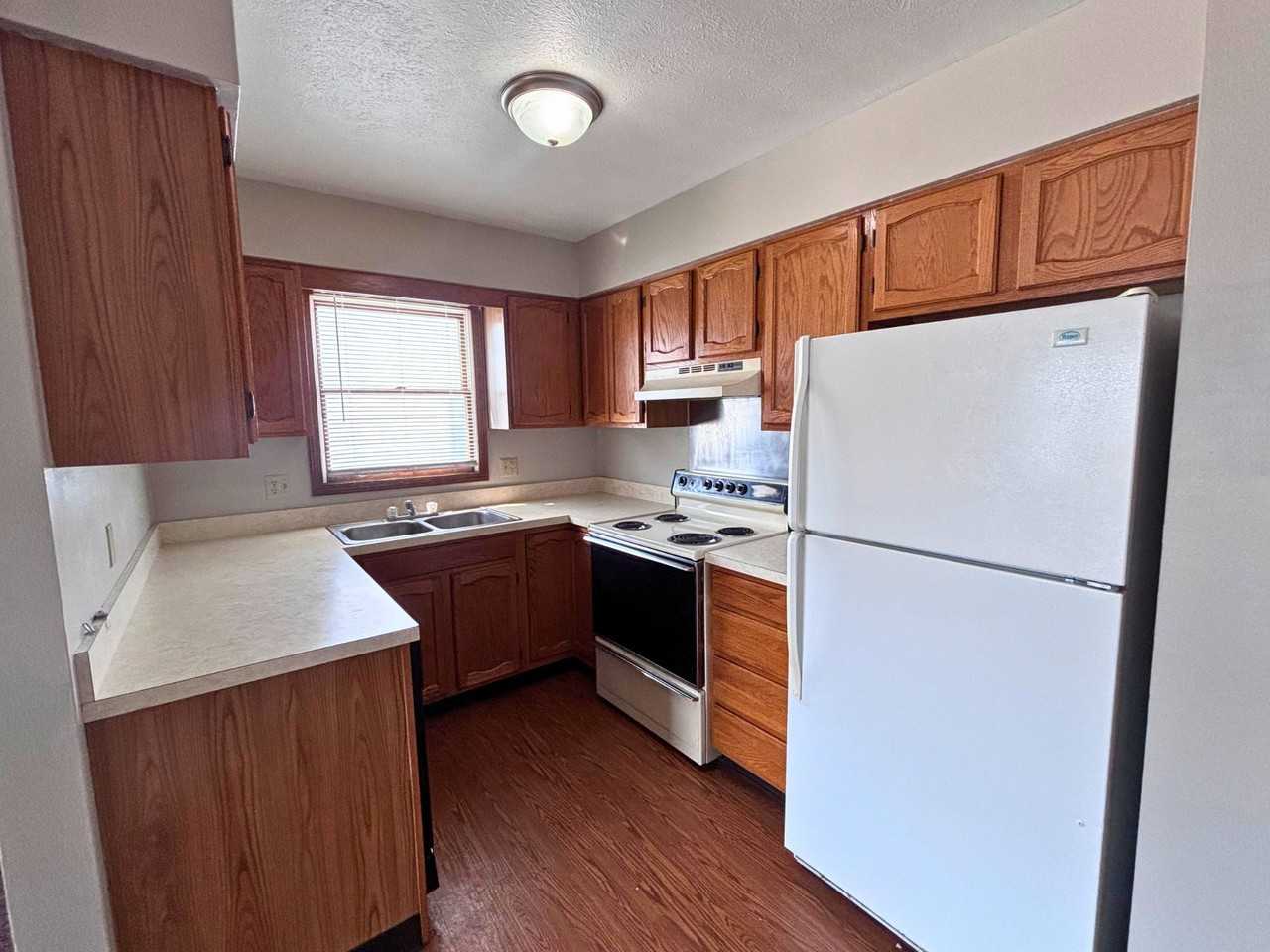 1906 N Sand Dollar Dr #D - Photo 4 of 10