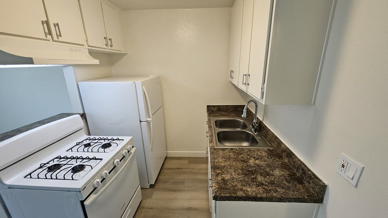 6842 Fulton Avenue #19 - Photo 3 of 10