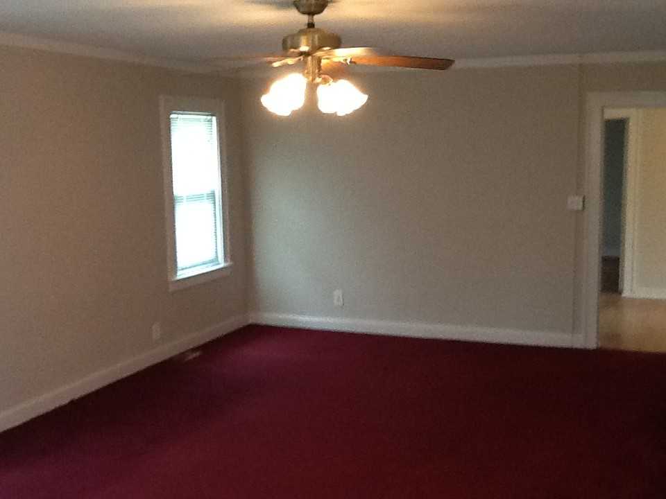 56 Broadway St - Photo 4 of 23