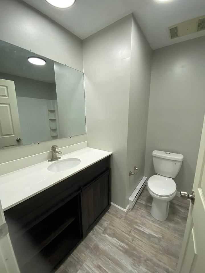303 Forest Ln - Photo 5 of 11