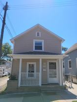 912 Elm St - Photo 1 of 1