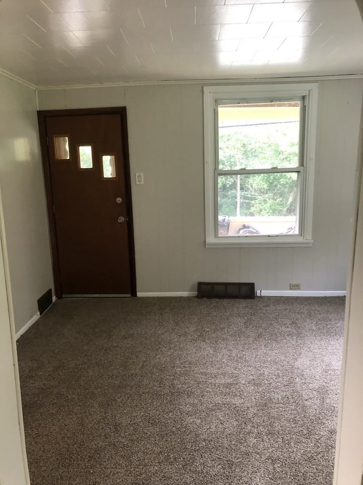 1552 Jefferson Rd - Photo 3 of 6