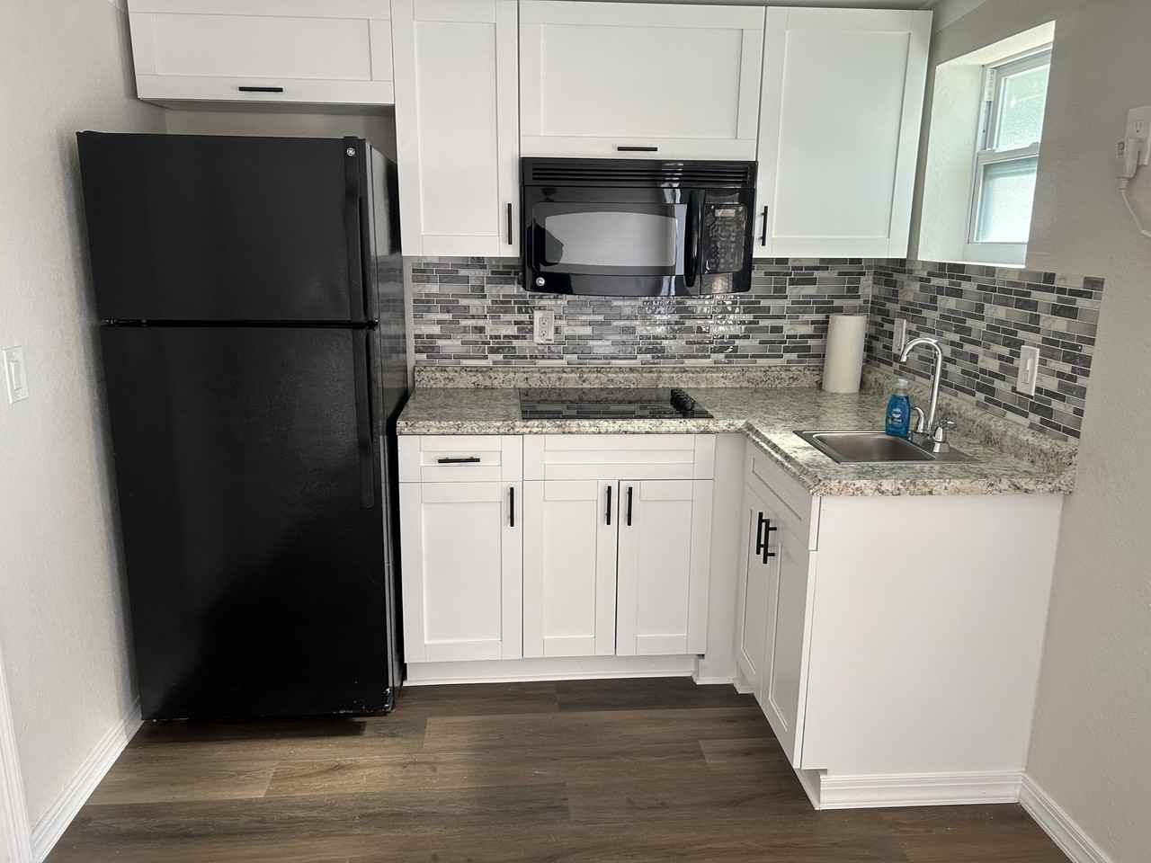 1 E Crawford Cir #1 - Photo 7 of 8