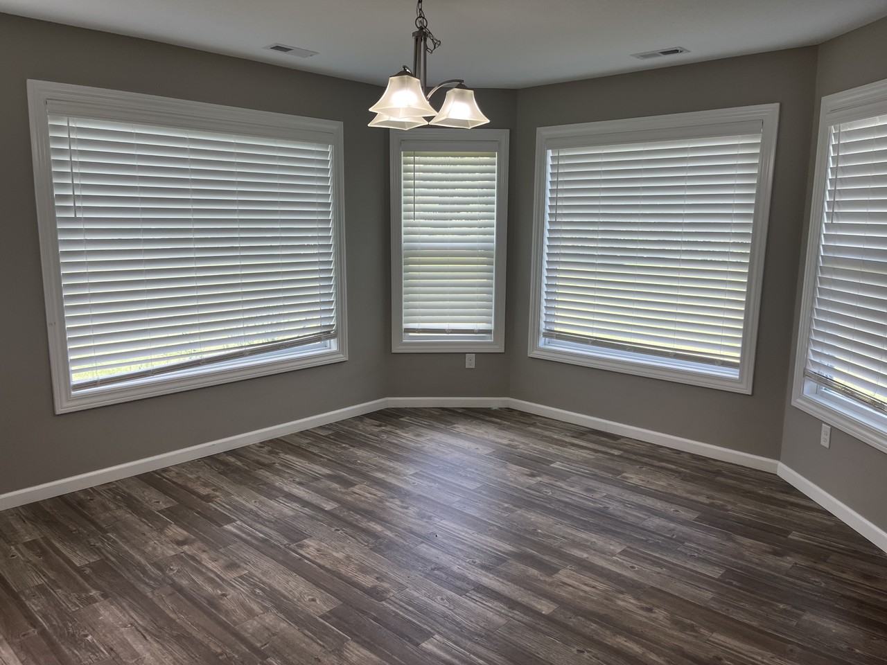 2345 Lark Ln - Photo 3 of 21