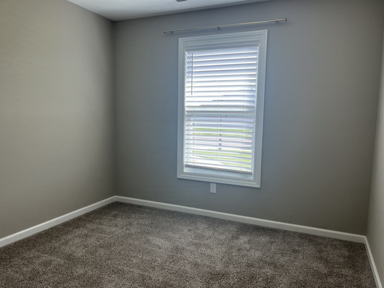 2345 Lark Ln - Photo 5 of 21