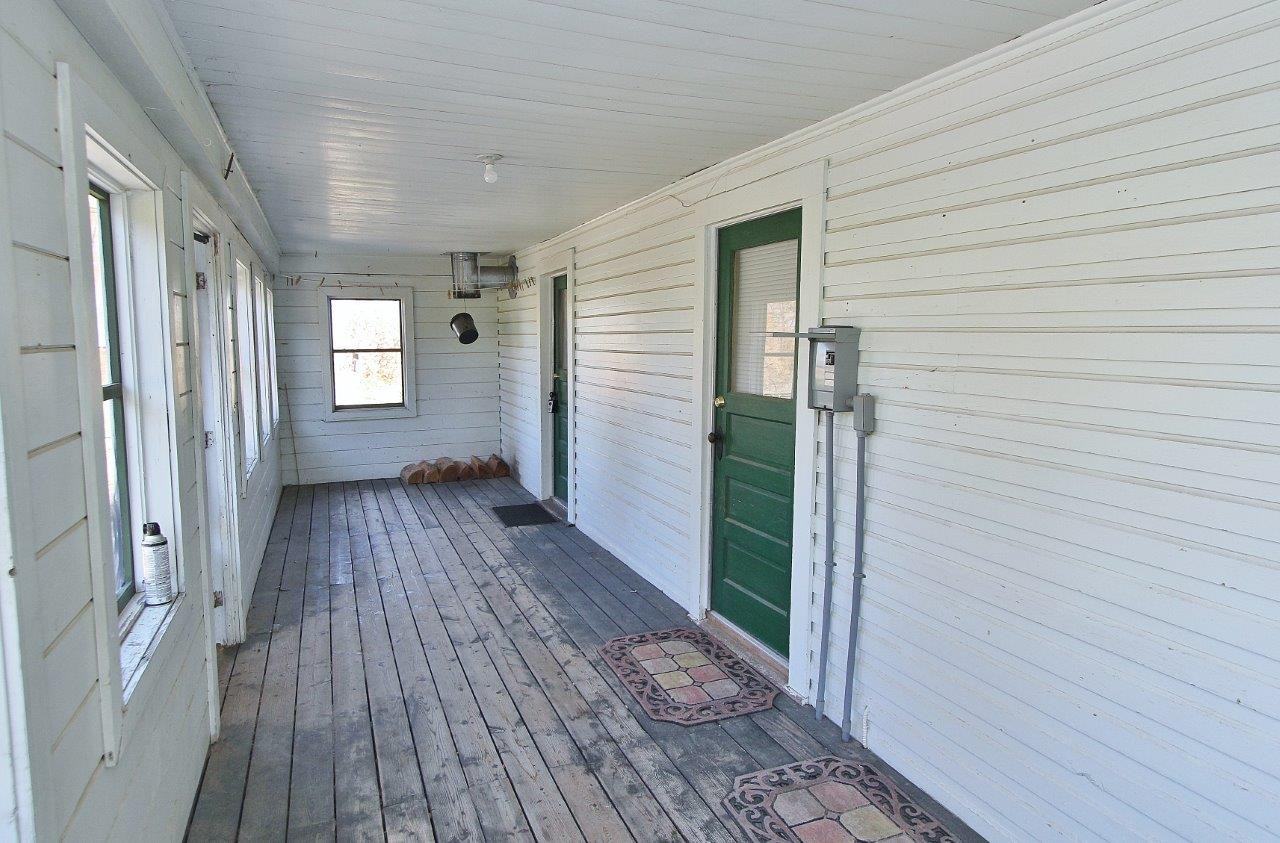 3344 W South Slope Rd - Photo 4 of 31
