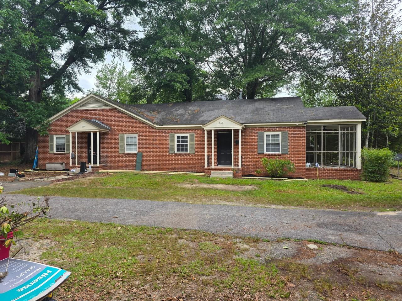 1069 Boulevard - Photo 4 of 12