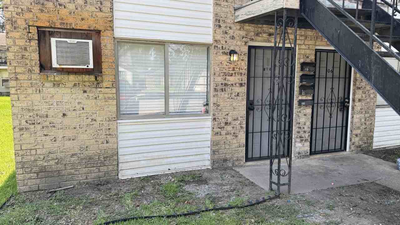 211 Hodge St #105 - Photo 4 of 13