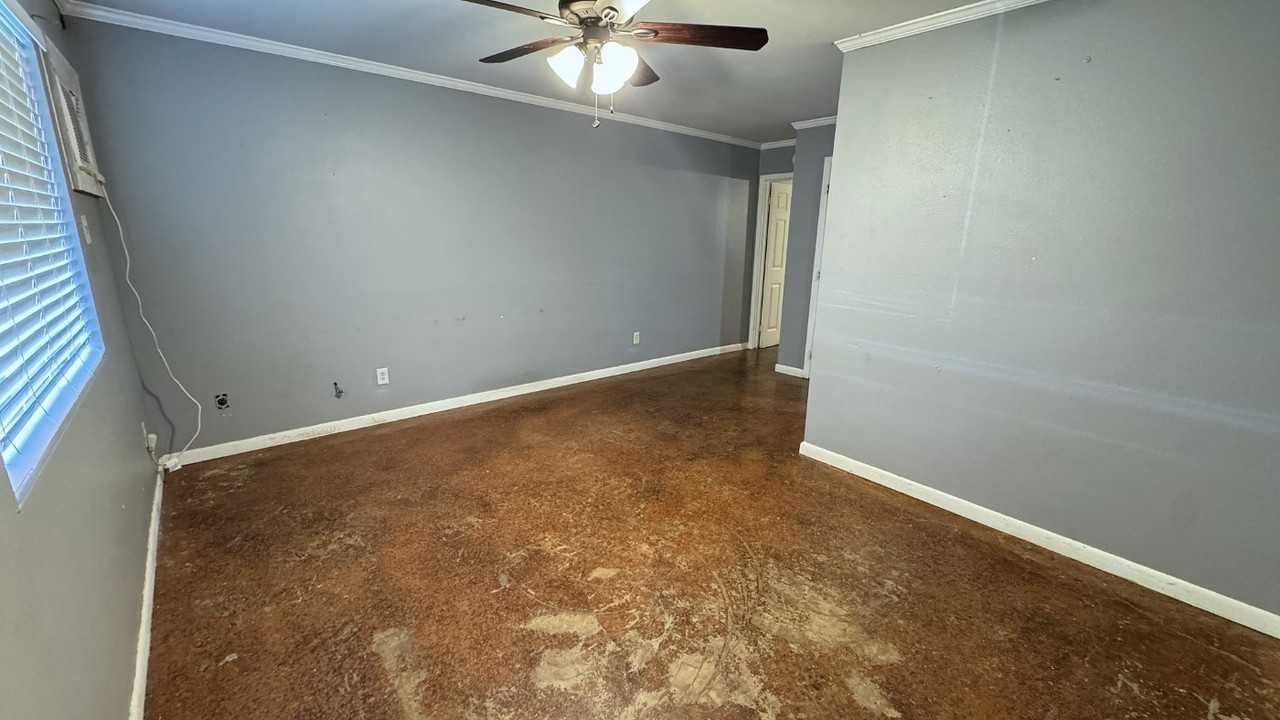 211 Hodge St #105 - Photo 6 of 13