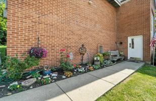featured image of 506 Main St #6
