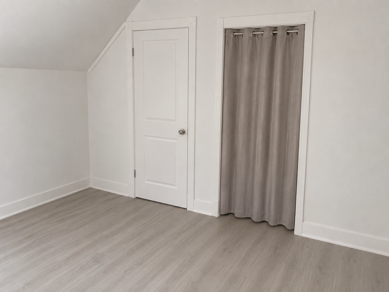 606 S Main St - Photo 3 of 10