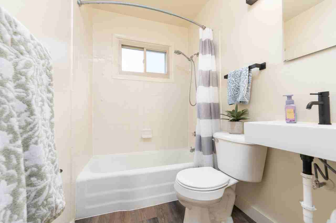 1915 Sw E St #1917-1-2 - Photo 5 of 15