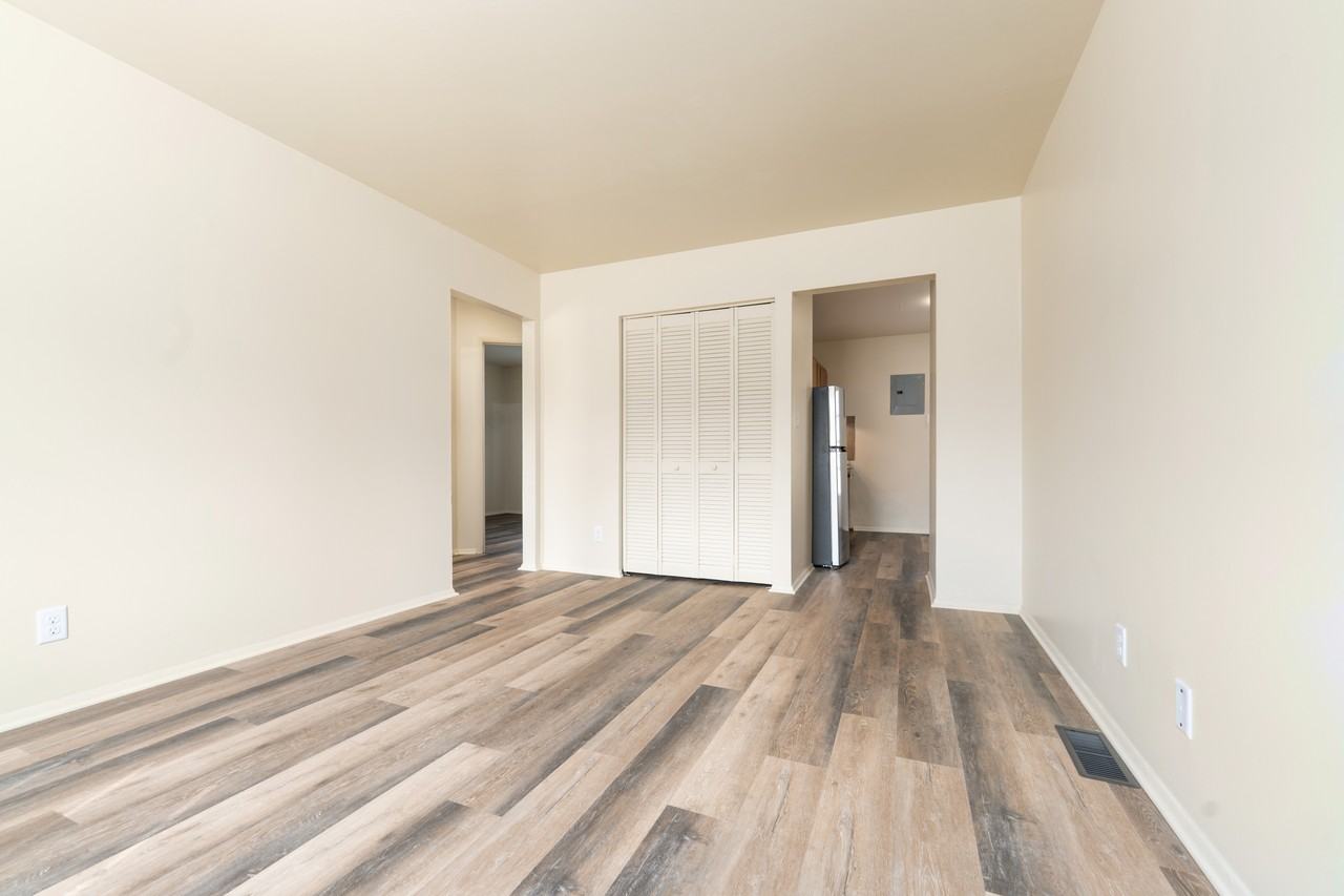 1915 Sw E St #1917-1-2 - Photo 6 of 15