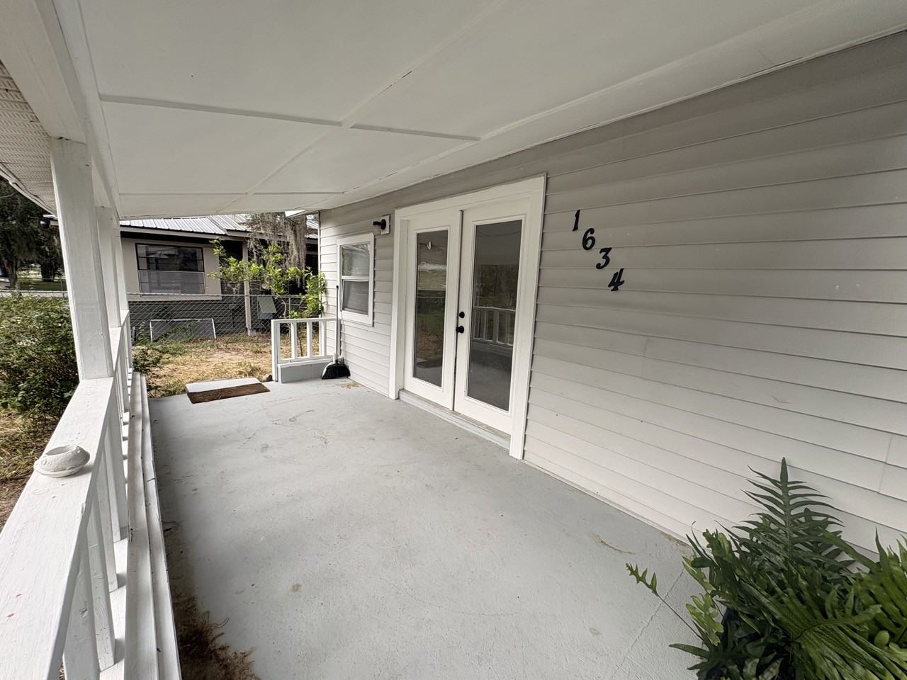 1634 Wightman Ave - Photo 2 of 8