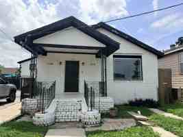 featured image of 2110 Eads St #A