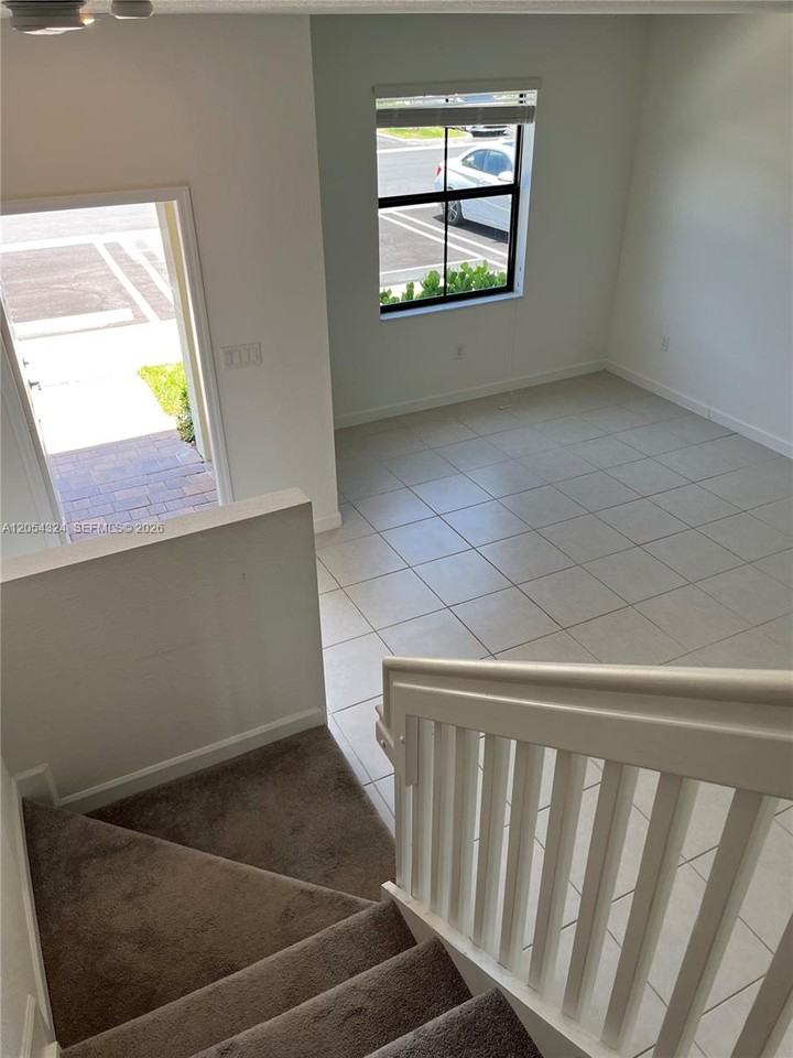 10124 Sw 228th Ter - Photo 4 of 21