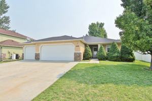 featured image of 1208 N Chesire Dr