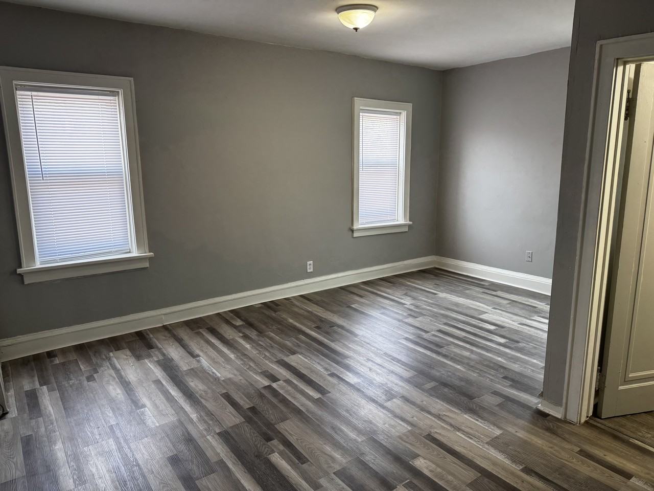 3032 W Pierce St #11 - Photo 7 of 9
