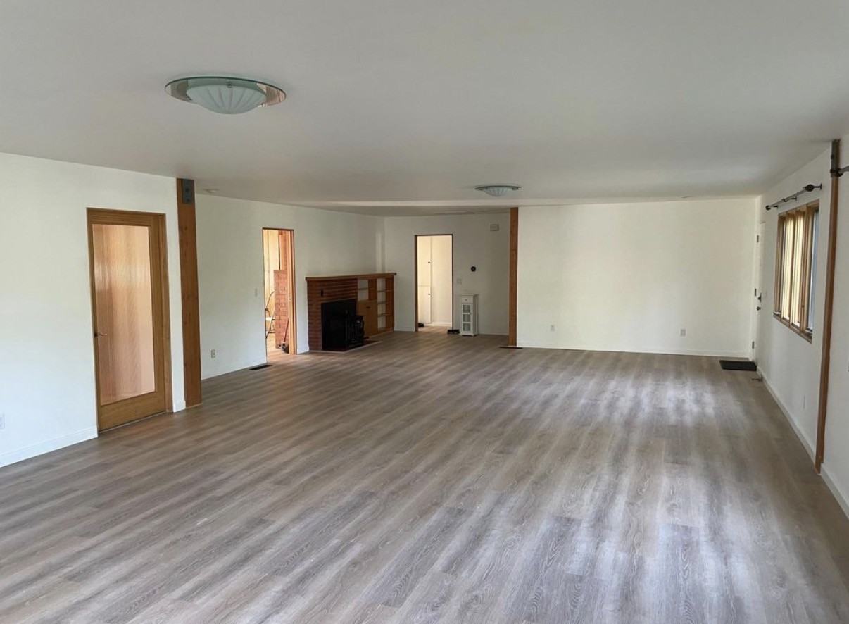 1646 Maple Ave - Photo 7 of 38