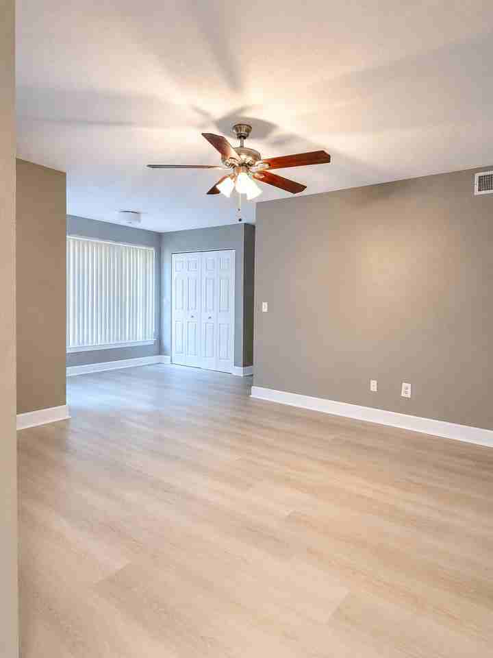 5124 Conroy Road - 1Unit 17 #1 - Photo 3 of 50
