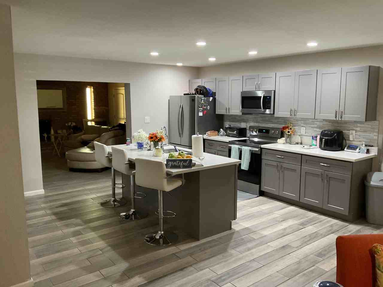 2320 E Wier Ave #1 - Photo 2 of 7