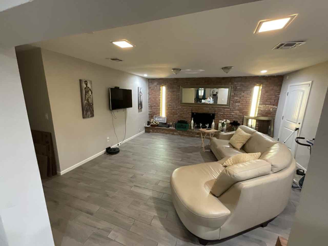 2320 E Wier Ave #1 - Photo 4 of 7