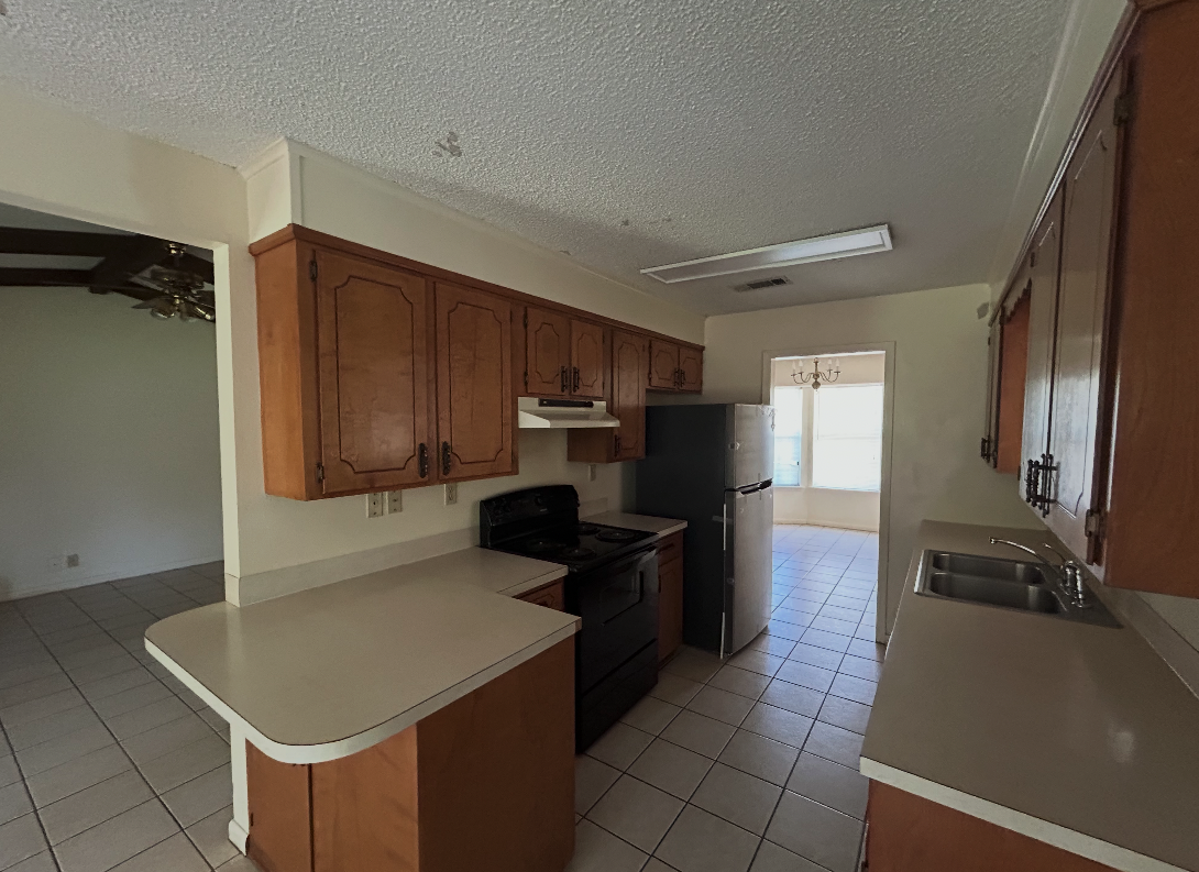 150 Shelly Ln #1 - Photo 6 of 10