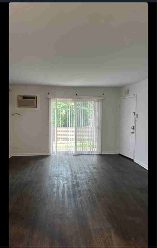 312-316 East Clements Bridge Road - 312 - 1 #312-1 - Photo 3 of 5