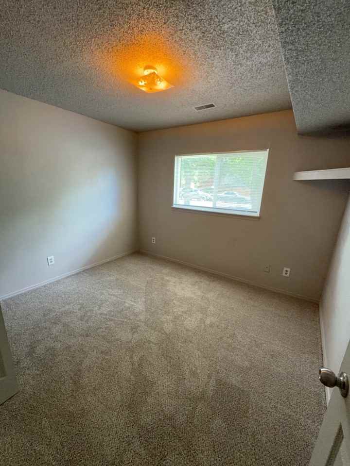 1161 Mazatlan Cir #C - Photo 6 of 10
