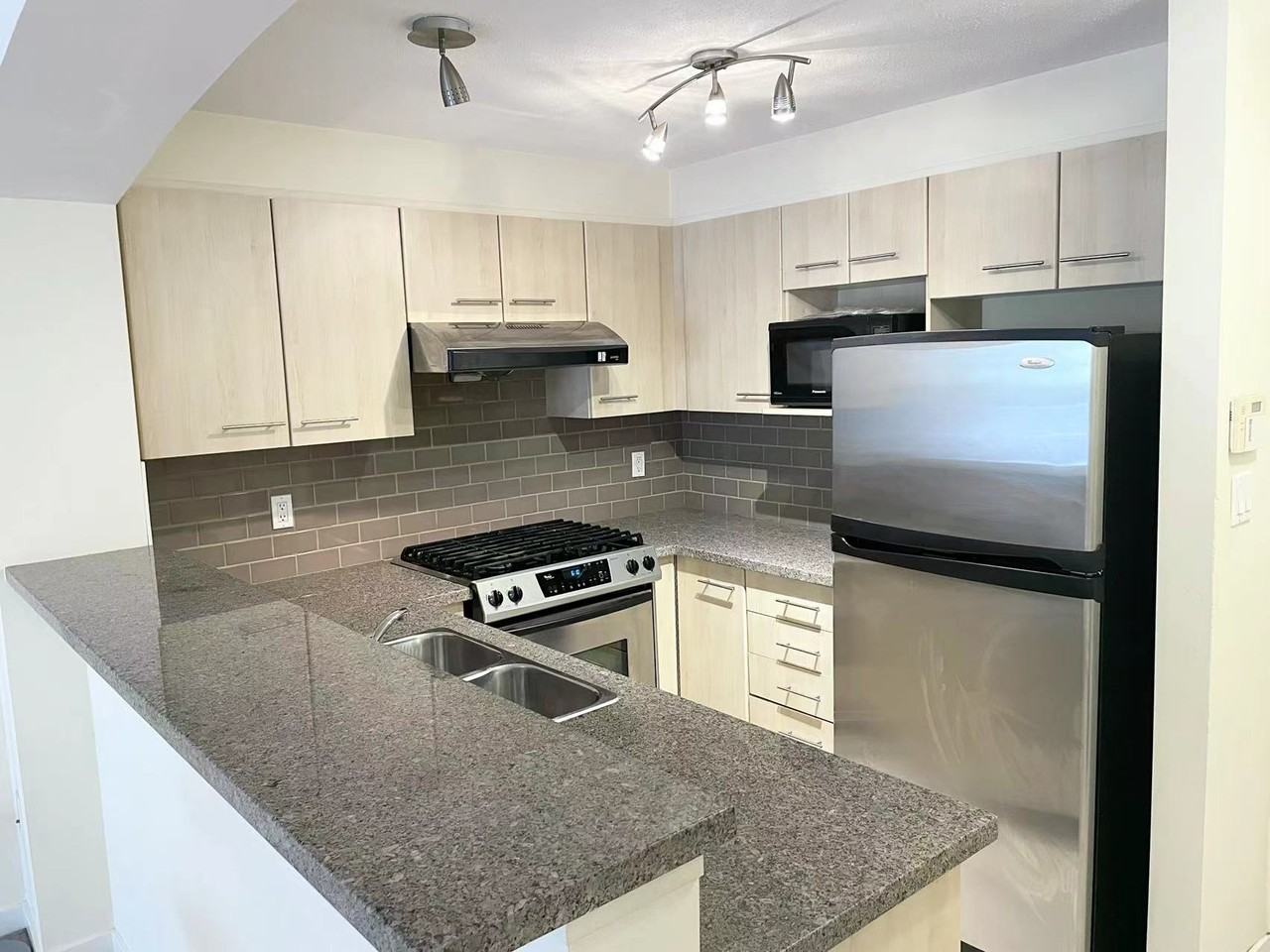 5117 Garden City Road #6106 - Photo 7 of 17