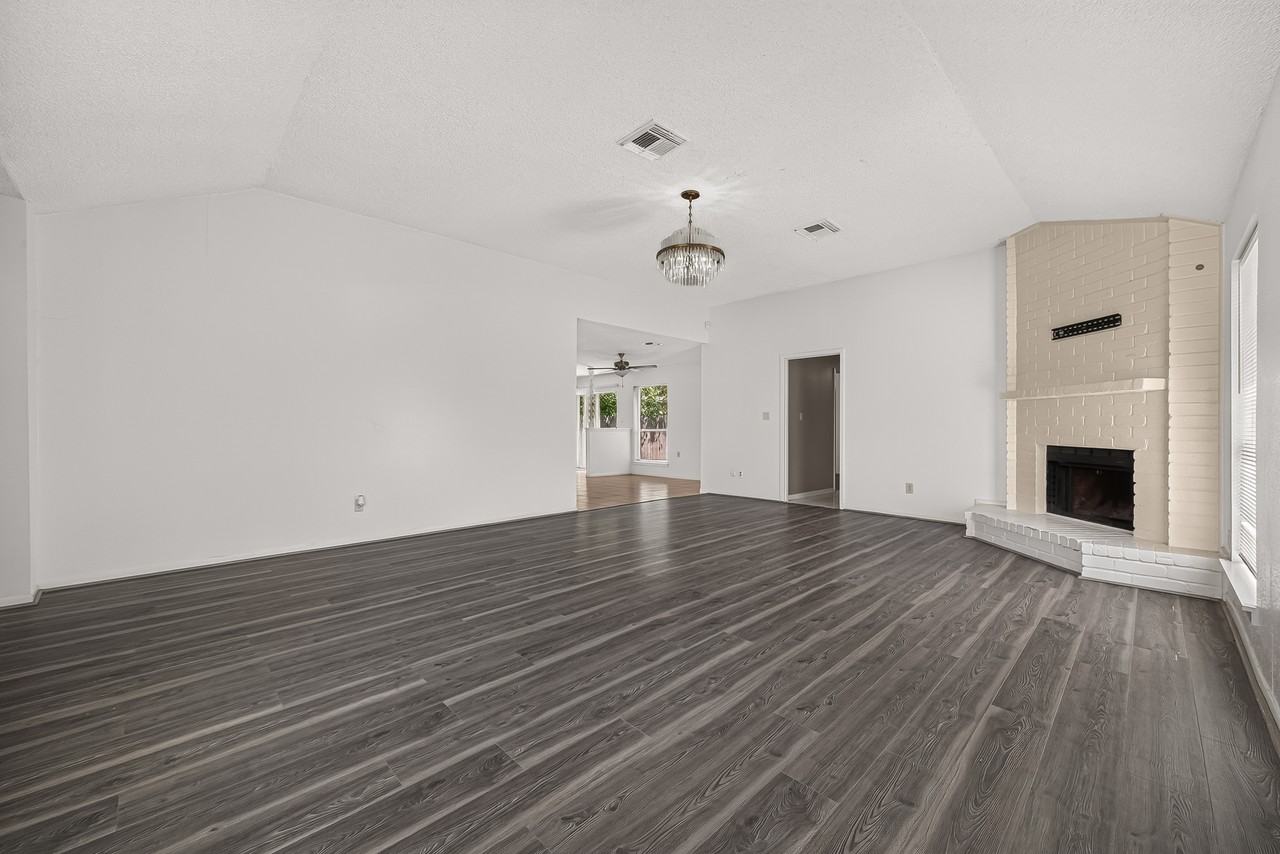 13419 Laurel River Dr - Photo 4 of 10