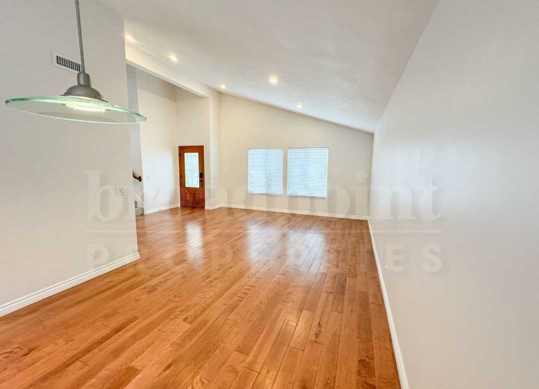 203 Chapalita Dr #1 - Photo 6 of 30