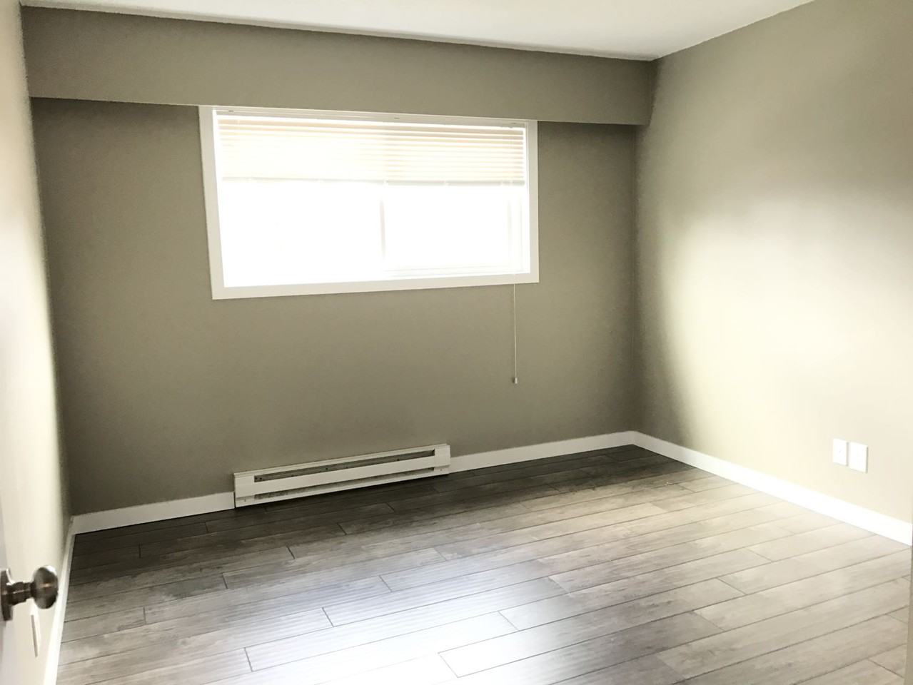 10135 131 Street #5 - Photo 3 of 7