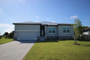 featured image of 17022 Espana Cir #1