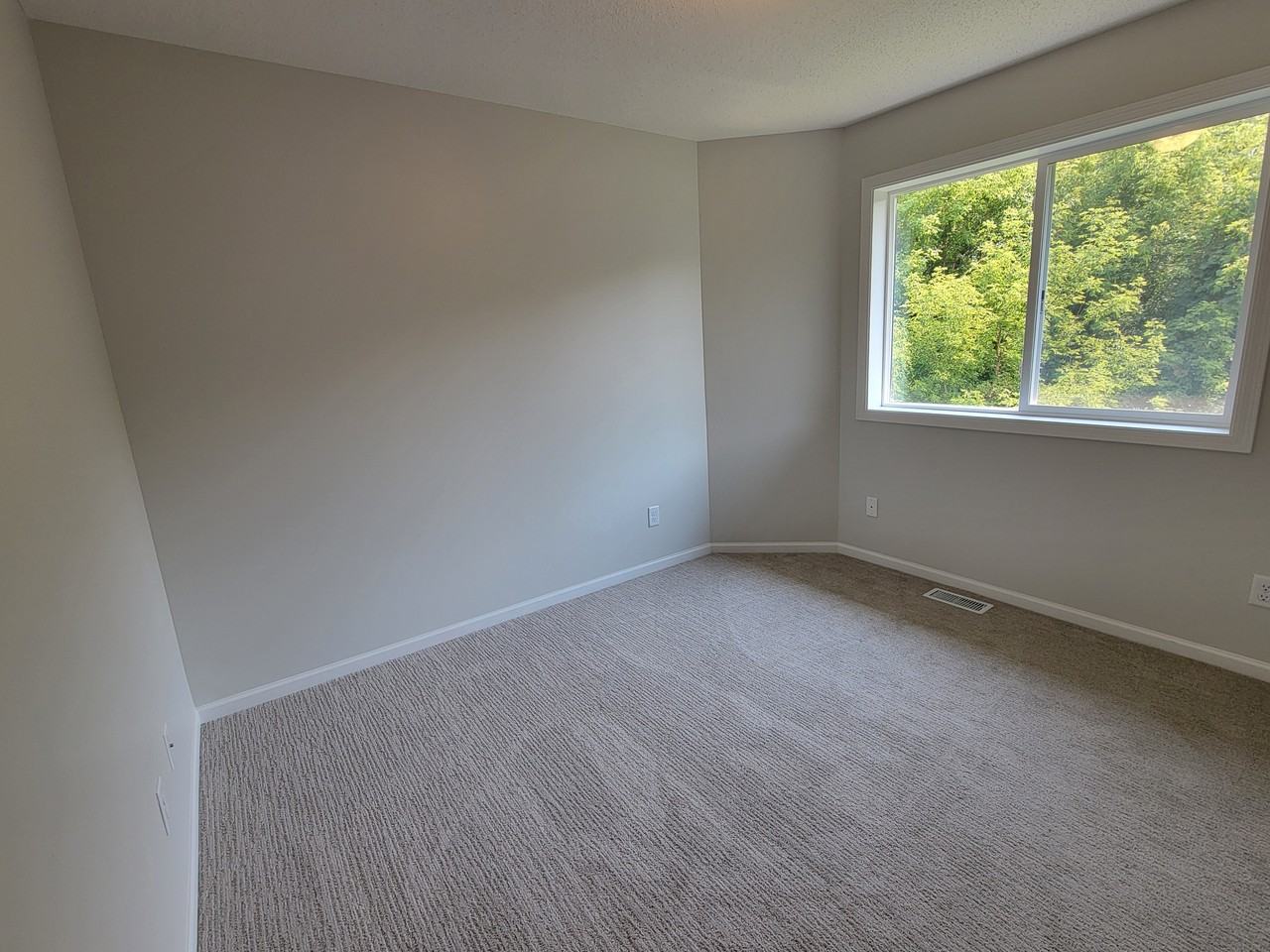 6984 91st St Ne #1 - Photo 7 of 18
