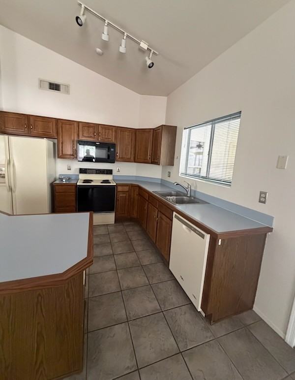 1644 W Duskfire Pl #1 - Photo 6 of 27