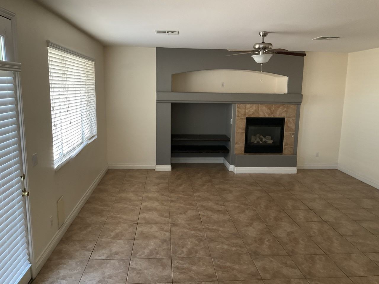 172 Timberline Desert Ct #1 - Photo 5 of 25