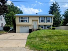 featured image of 635 Hall St #1