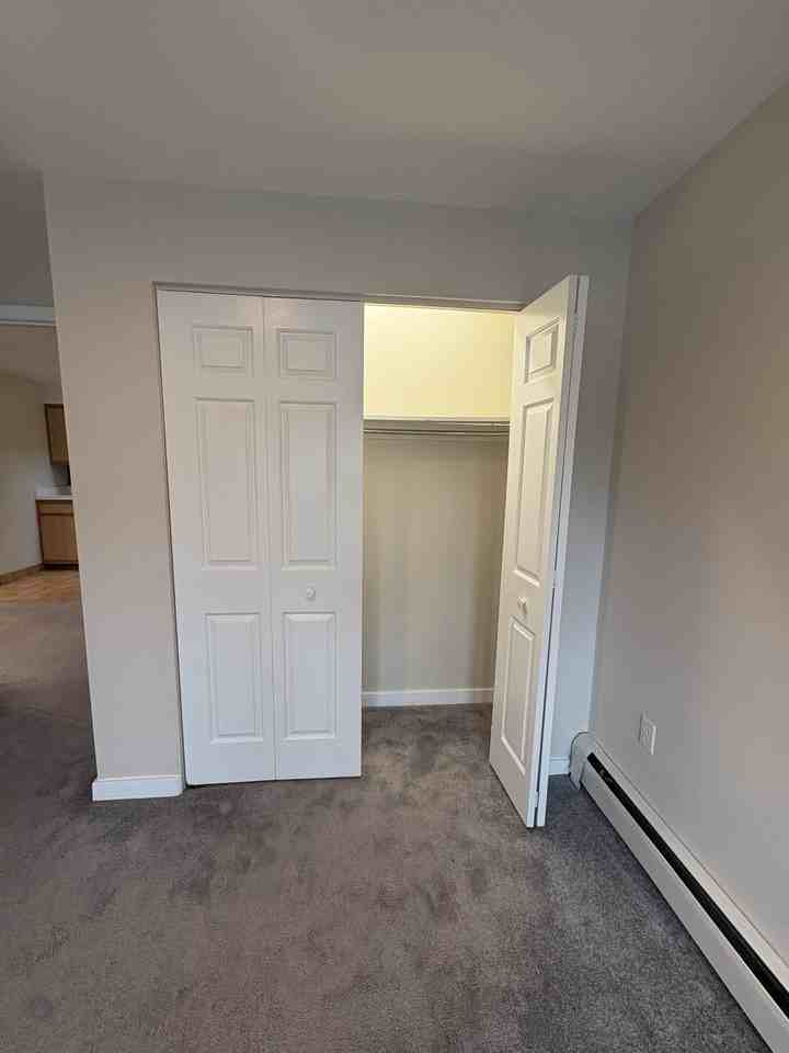 497 Conarroe St #B - Photo 6 of 12
