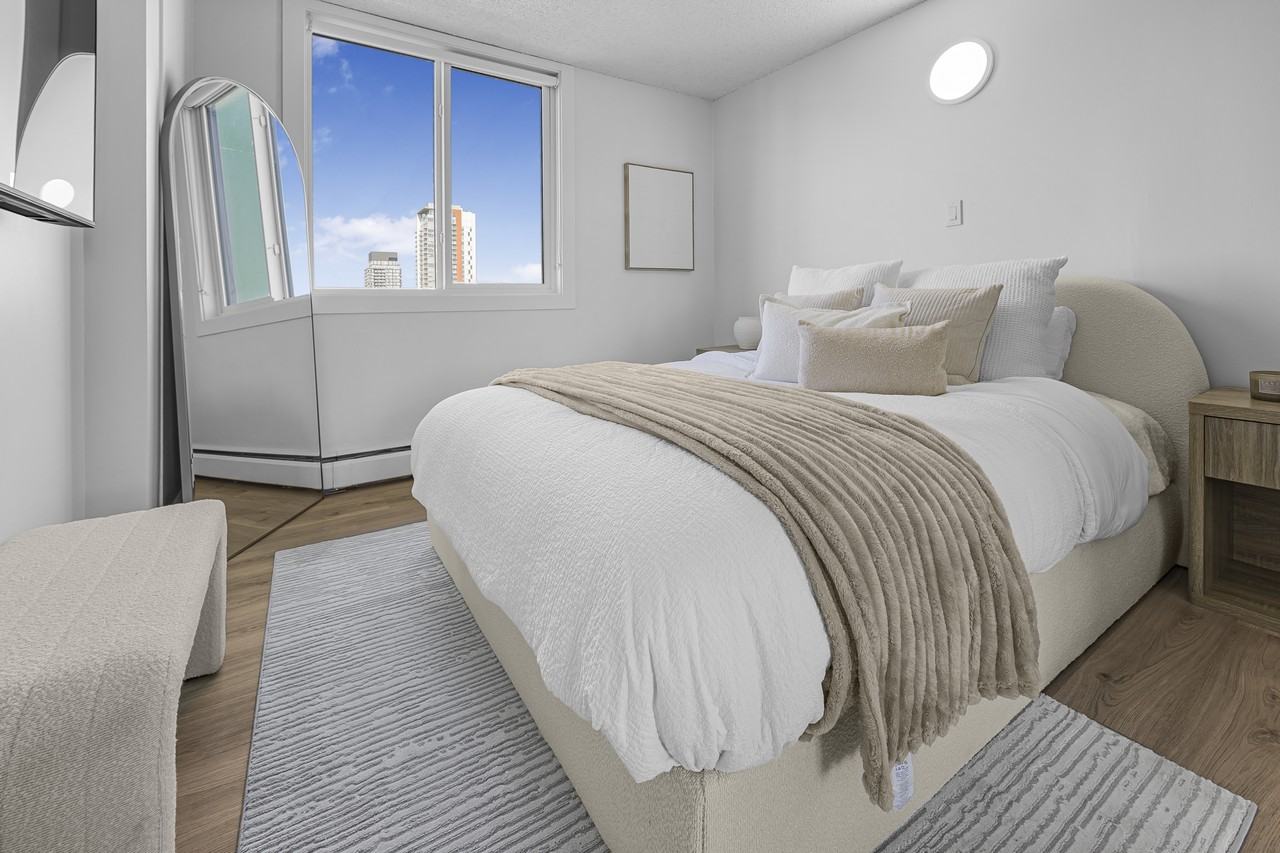 Signature Tower - Photo 7 of 12