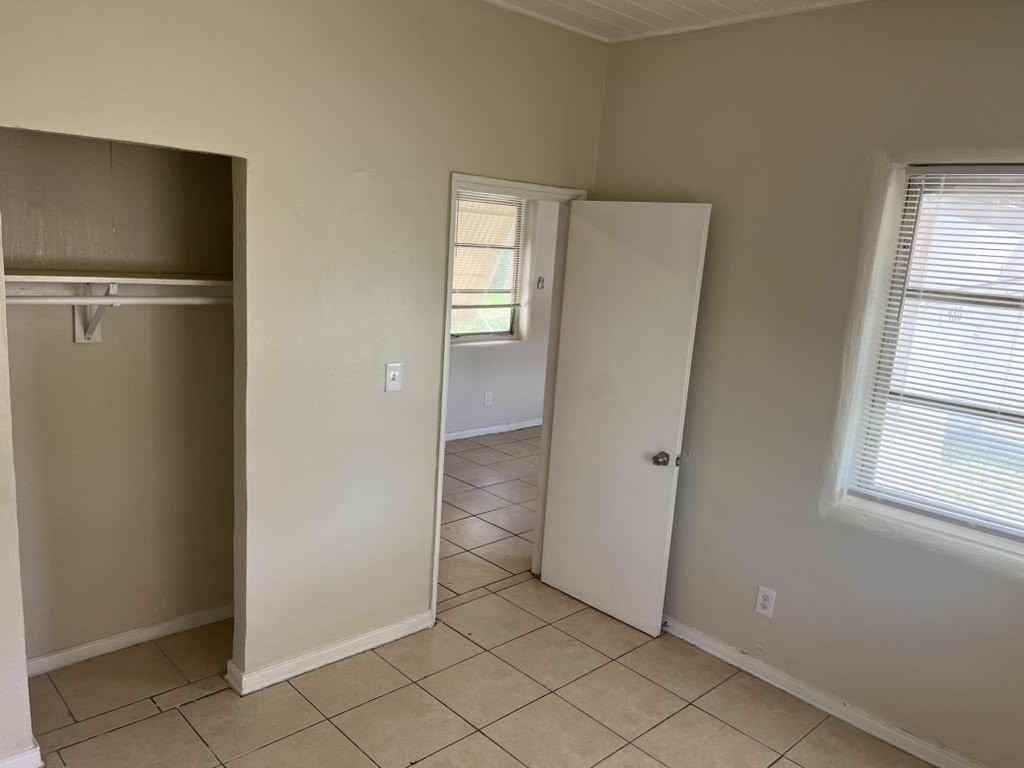 480 Ne 162nd St #480 - Photo 5 of 10