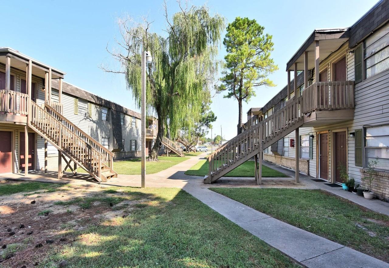 South Point Apartments - Photo 2 of 2